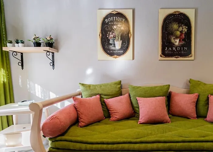 A Little Cosy Central Apartment